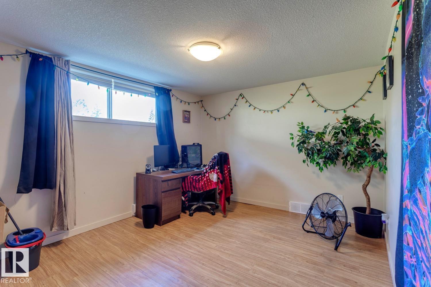 Photo 22 of 10915 60 Av Nw, Edmonton AB