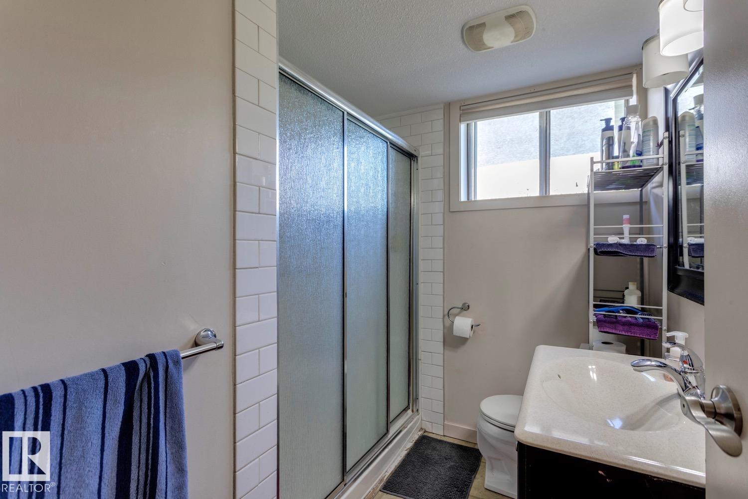 Photo 23 of 10915 60 Av Nw, Edmonton AB