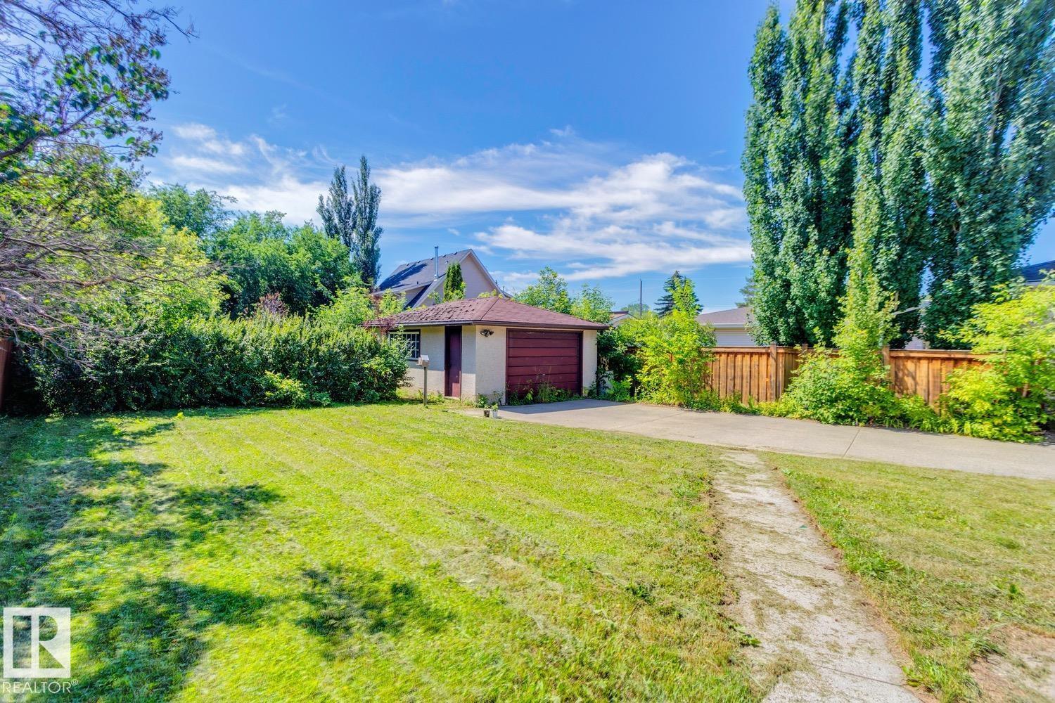 Photo 27 of 10915 60 Av Nw, Edmonton AB