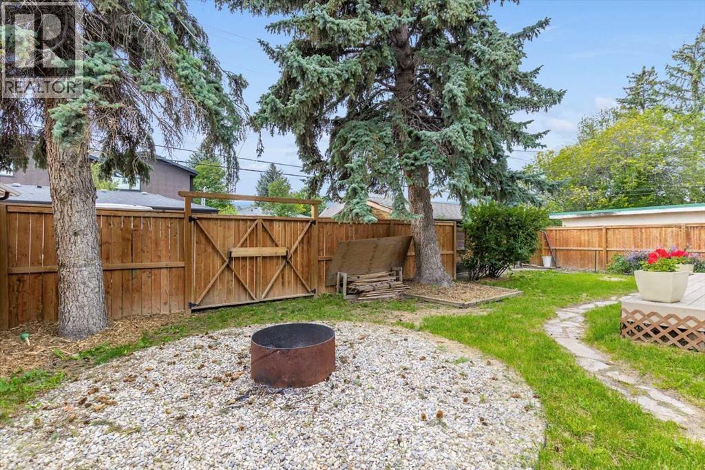 Single Family House Bungalow for Sale in  Moncton Road NE Winston Heights/Mountview Calgary 