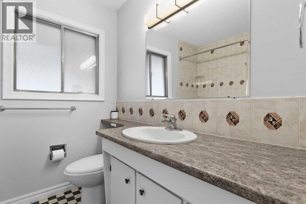 Single Family House Bungalow for Sale in  Moncton Road NE Winston Heights/Mountview Calgary 