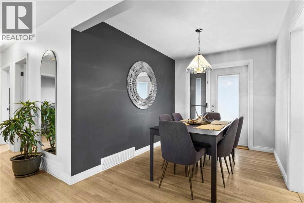 Single Family House Bungalow for Sale in  Moncton Road NE Winston Heights/Mountview Calgary 