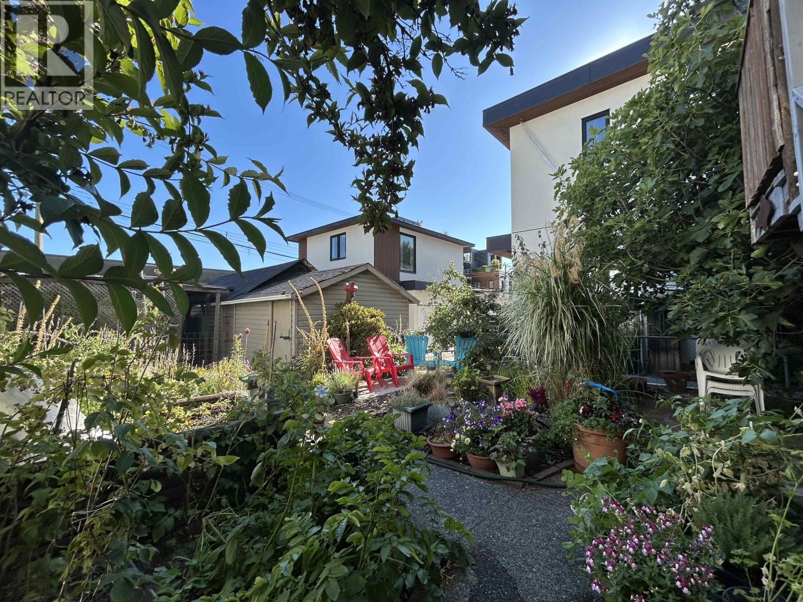 Photo 34 of 3474 Franklin Street, Vancouver BC