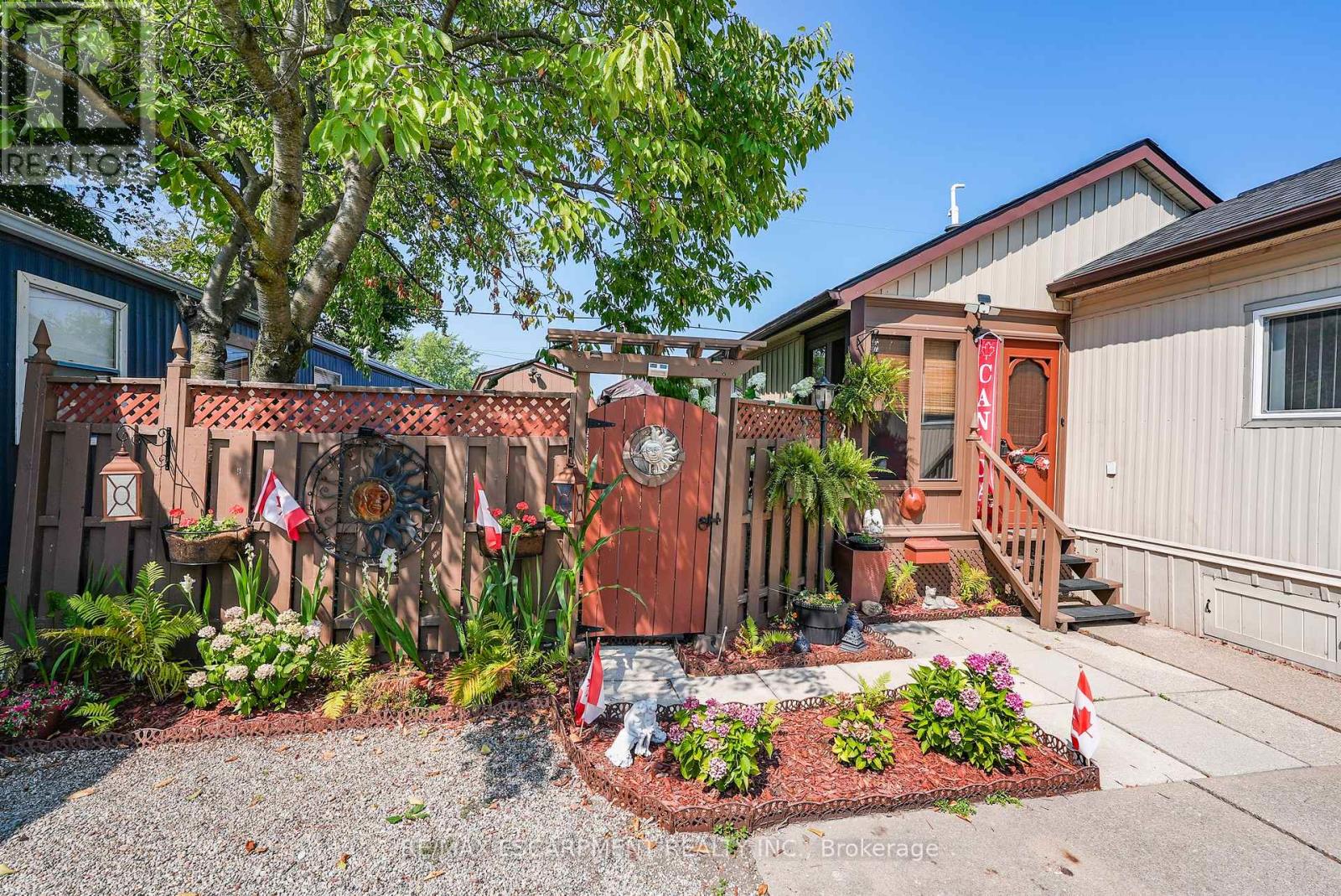 Photo 15 of 4595 Martha Lane, Lincoln ON