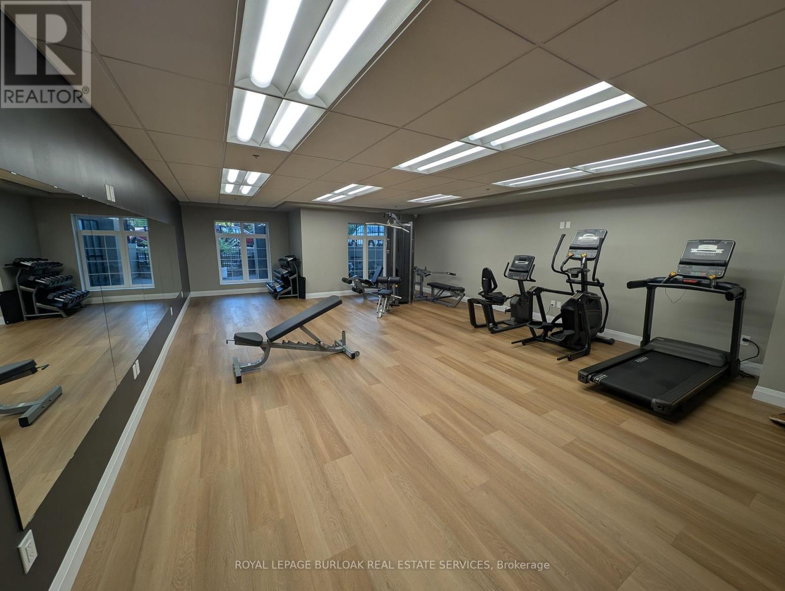 Photo 13 of 114 153 Wilson Street W, Hamilton ON
