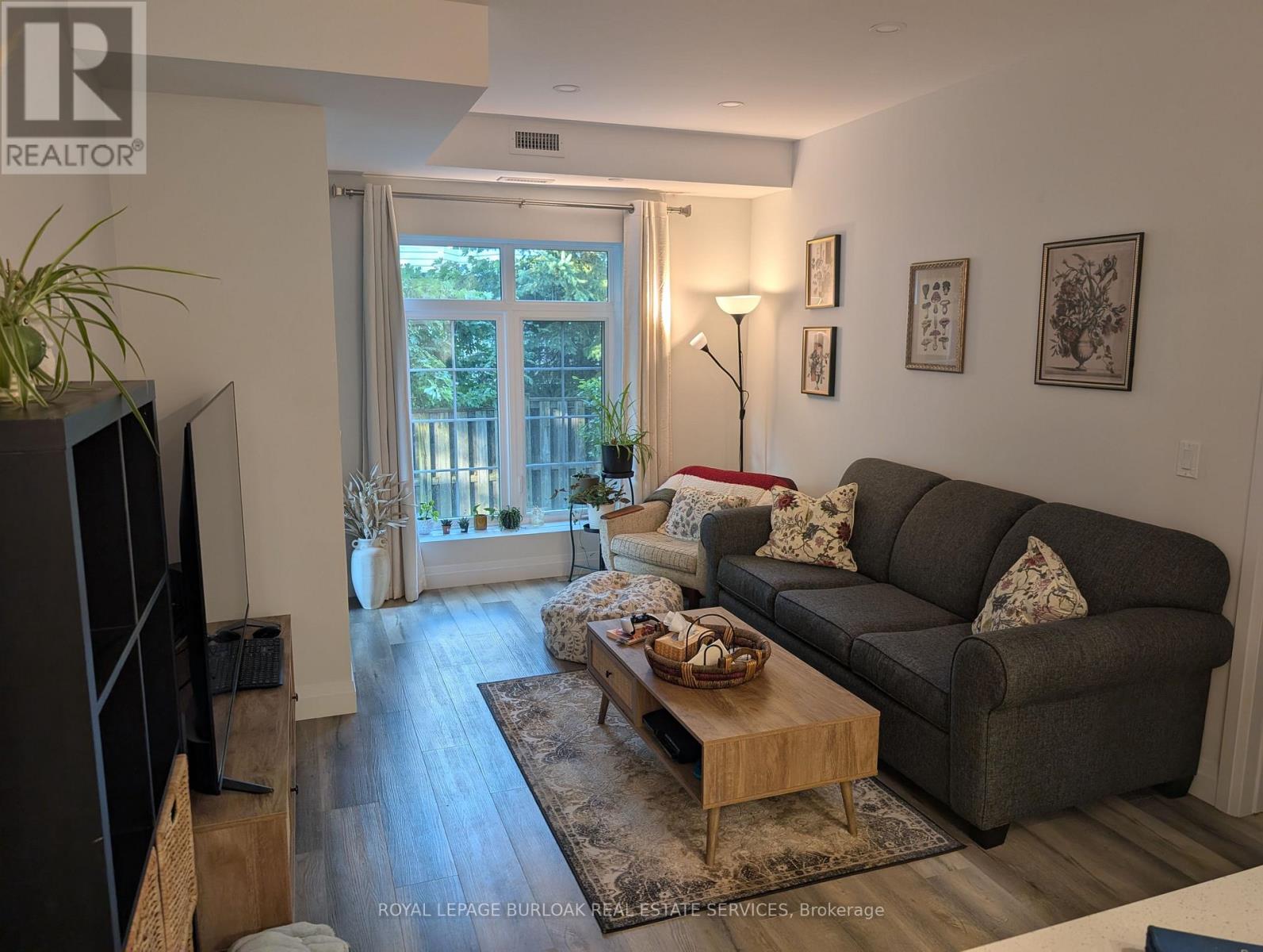 Photo 5 of 114 153 Wilson Street W, Hamilton ON