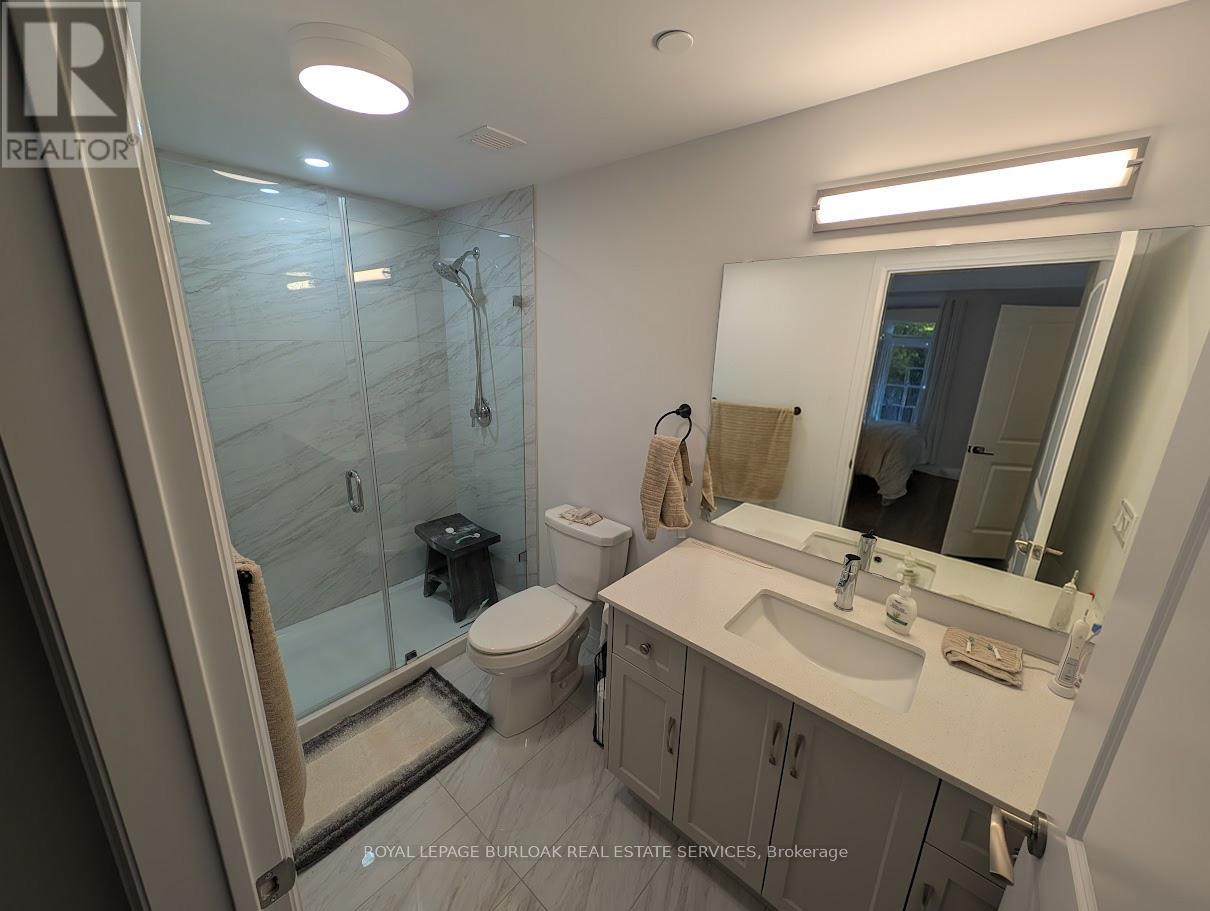 Photo 8 of 114 153 Wilson Street W, Hamilton ON