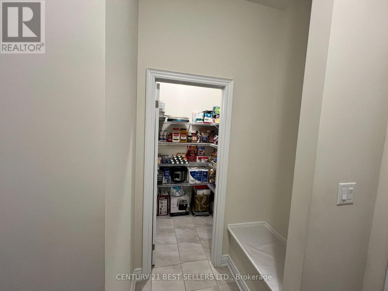 Photo 12 of 89 Higgins Avenue, Thorold ON