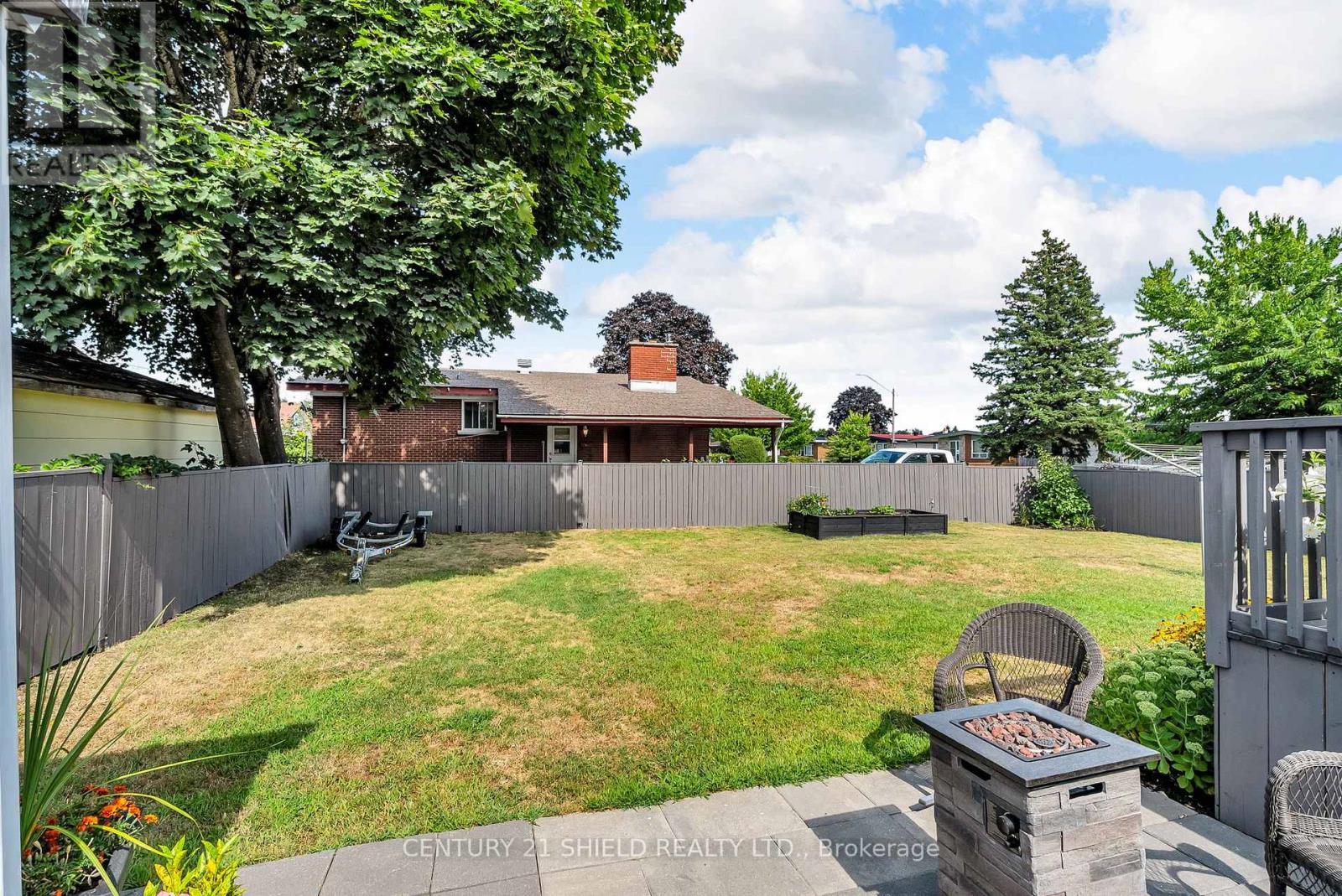 Photo 15 of 408 Anderson Drive, Cornwall ON