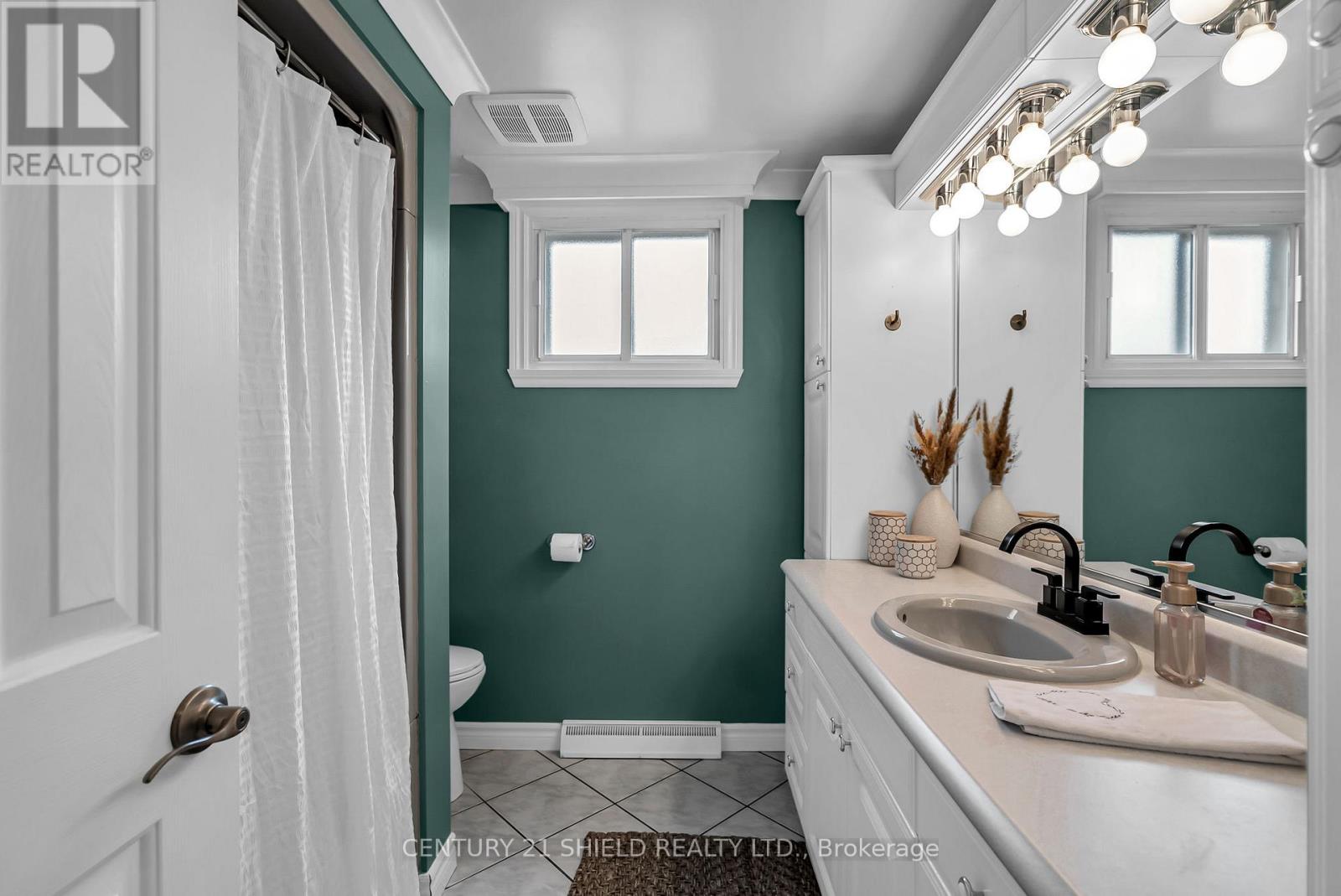 Photo 37 of 408 Anderson Drive, Cornwall ON