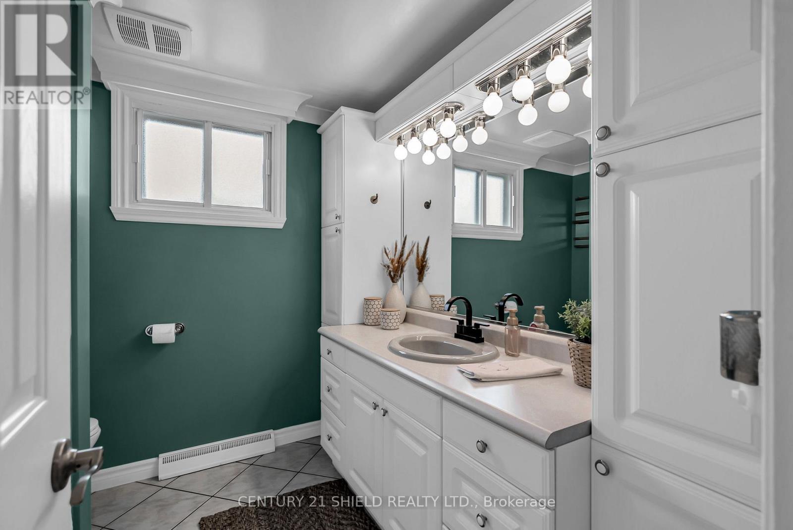 Photo 38 of 408 Anderson Drive, Cornwall ON
