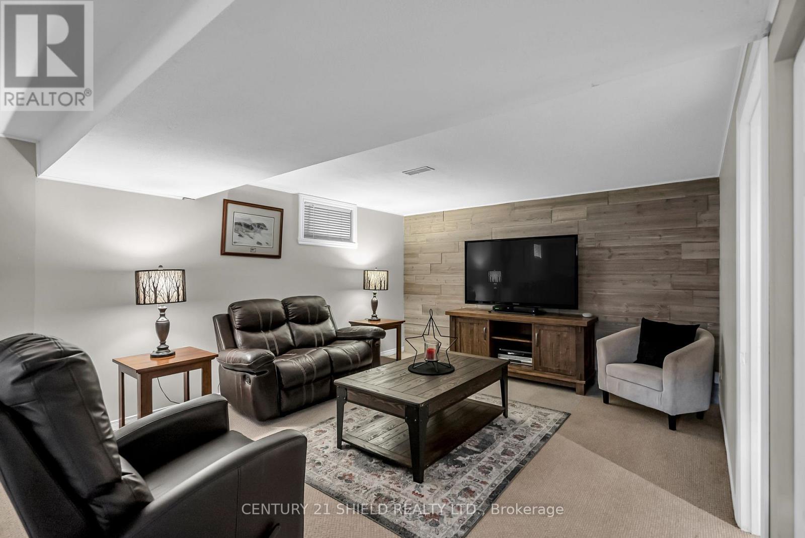 Photo 45 of 408 Anderson Drive, Cornwall ON