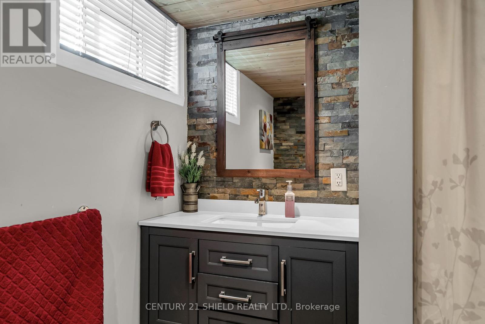 Photo 50 of 408 Anderson Drive, Cornwall ON