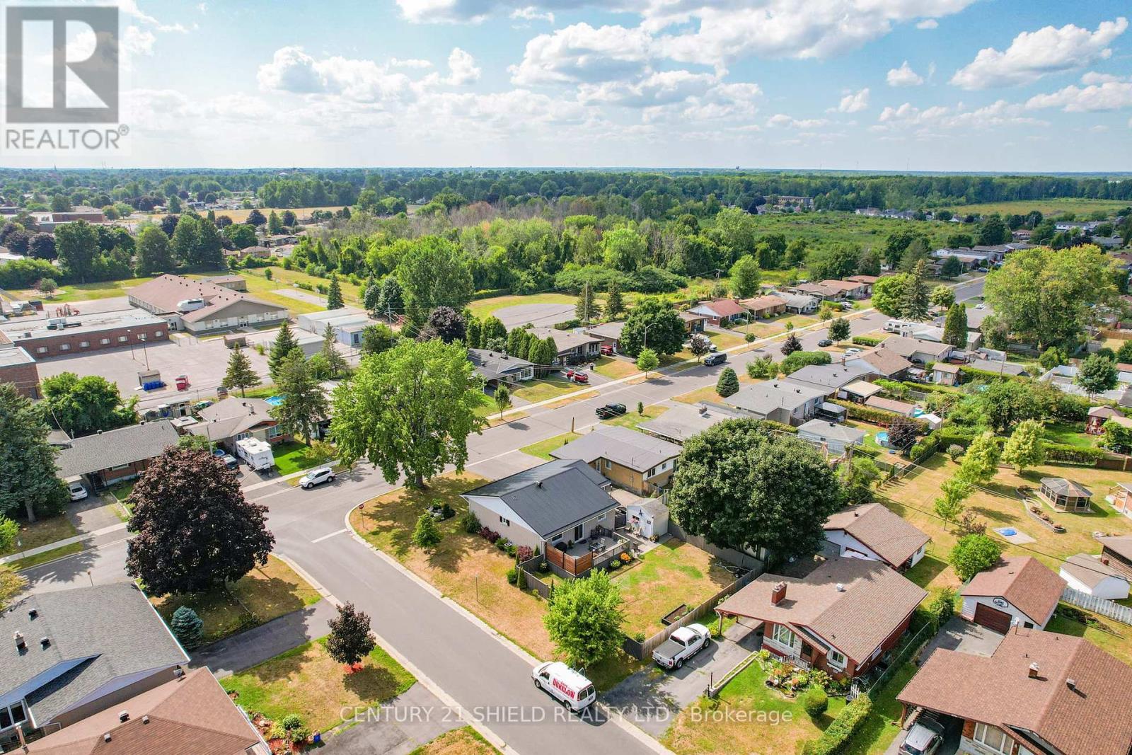 Photo 6 of 408 Anderson Drive, Cornwall ON