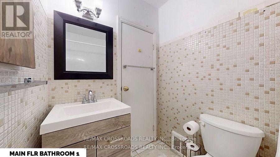 Photo 17 of 260 Connaught Avenue, Toronto ON