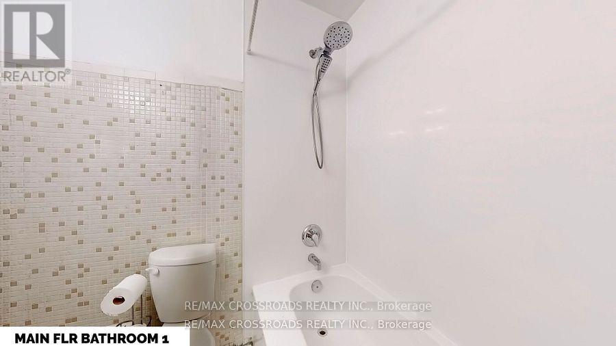 Photo 27 of 260 Connaught Avenue, Toronto ON
