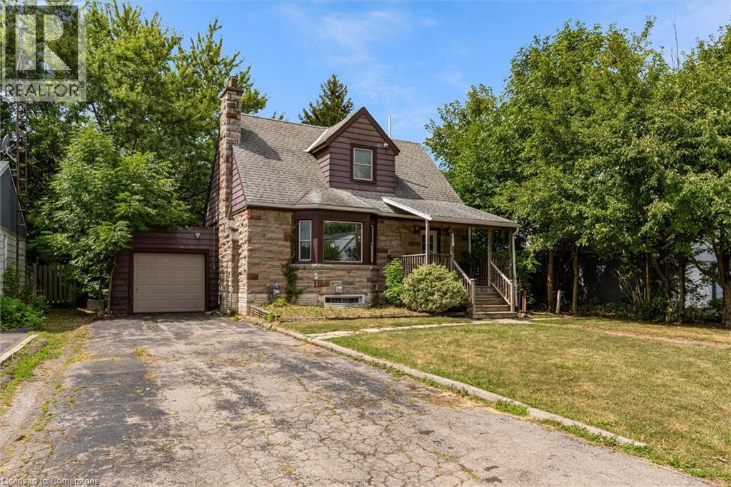 Photo 4 of 149 First Avenue, Welland ON