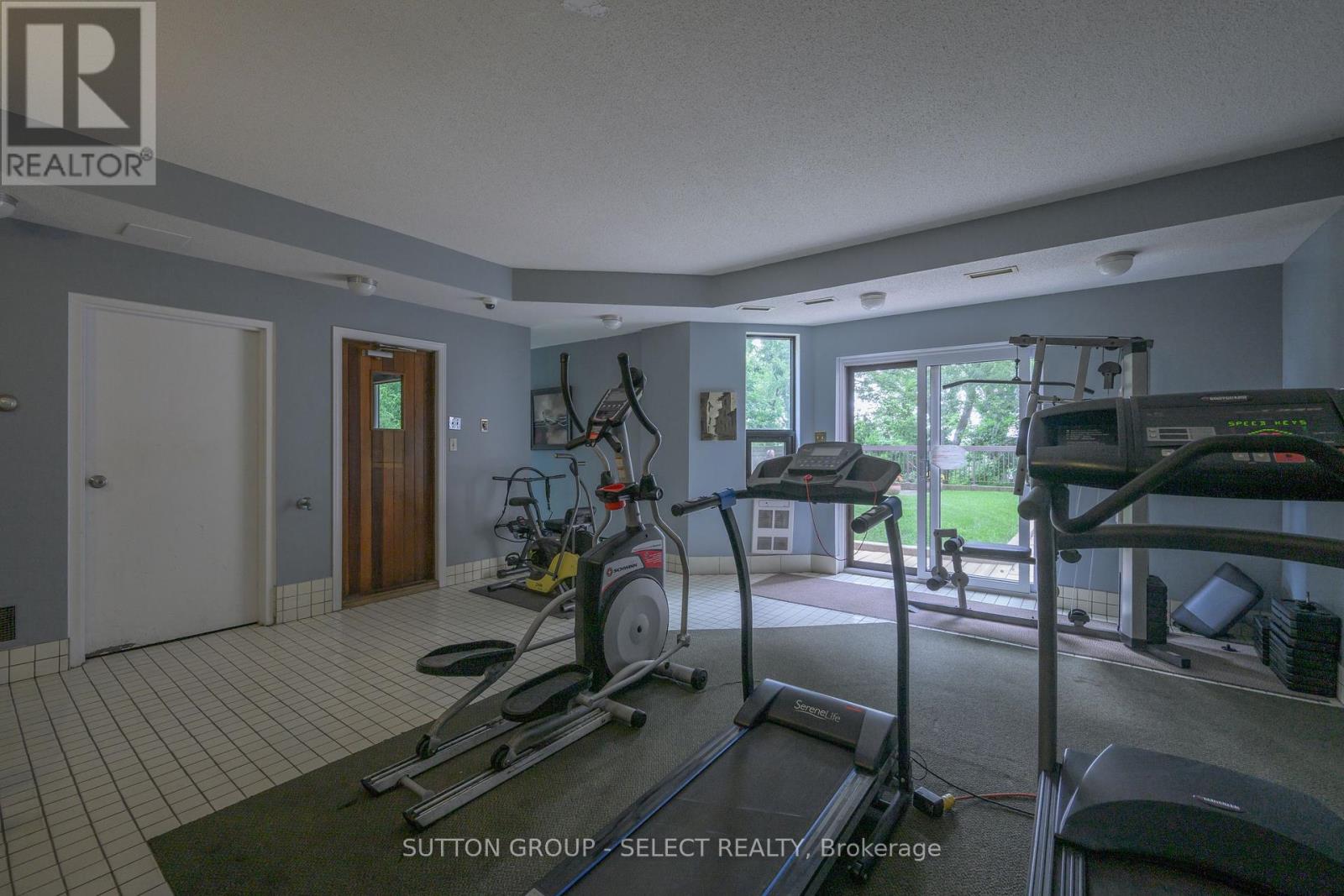 Photo 6 of 304 549 Ridout Street N, London East ON