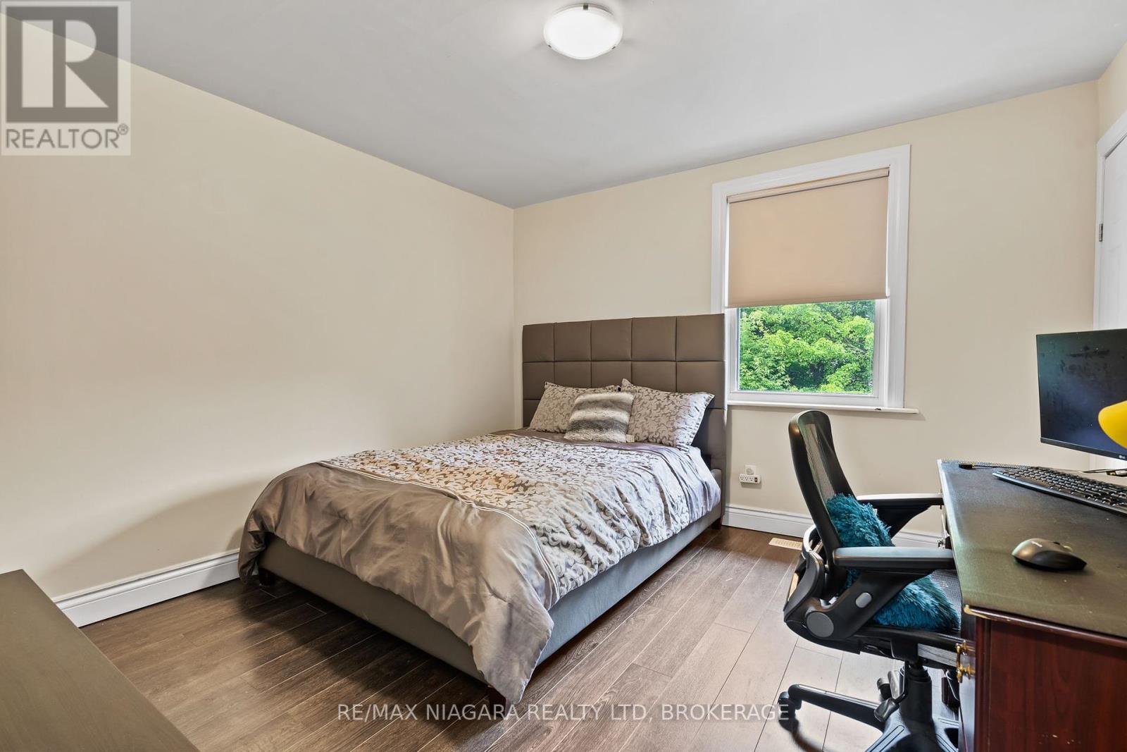 Photo 8 of 47 Chaplin Avenue, St Catharines ON