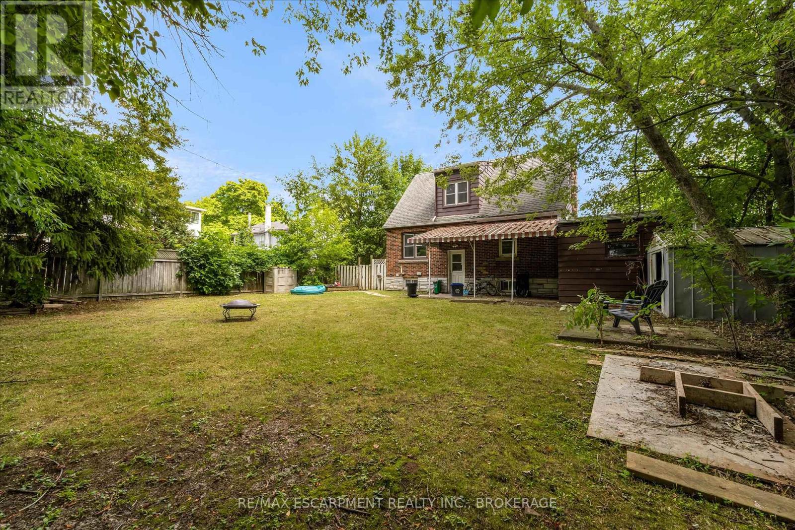 Photo 11 of 149 First Avenue, Welland ON