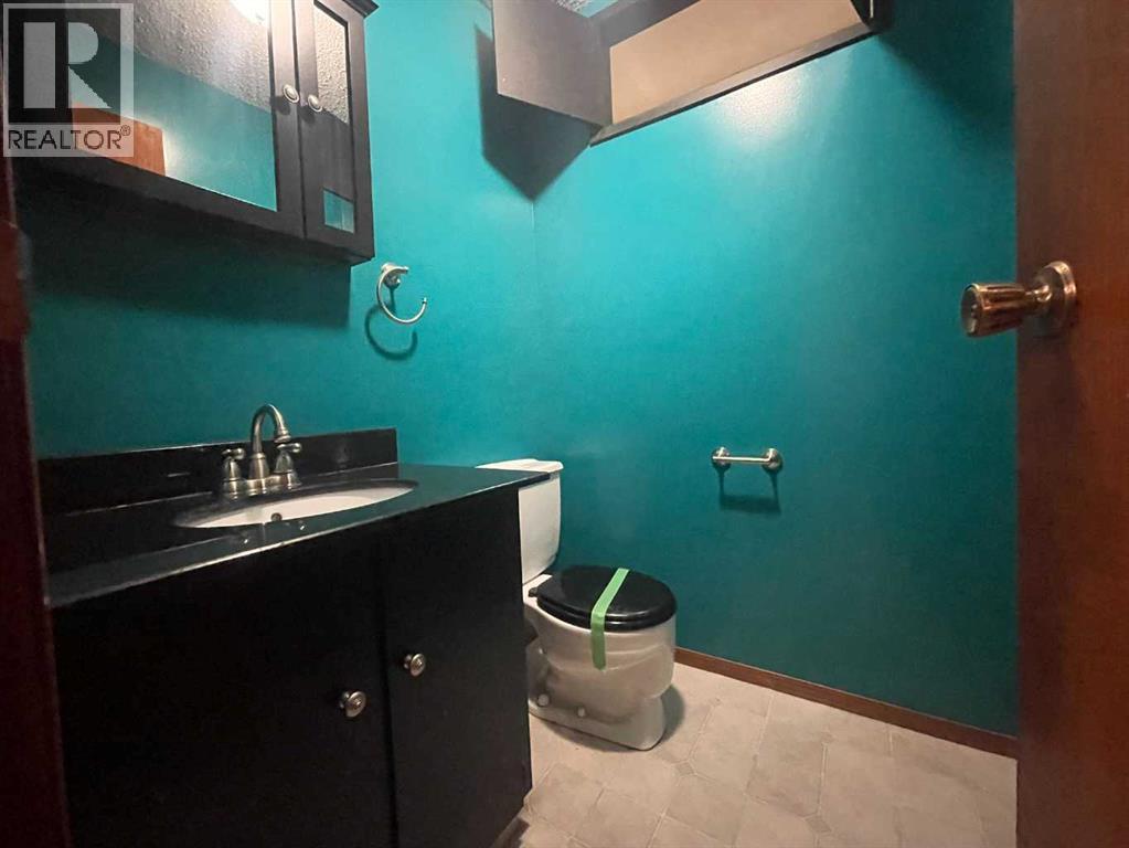 Photo 11 of 5134 56 A Avenue, Elk Point AB