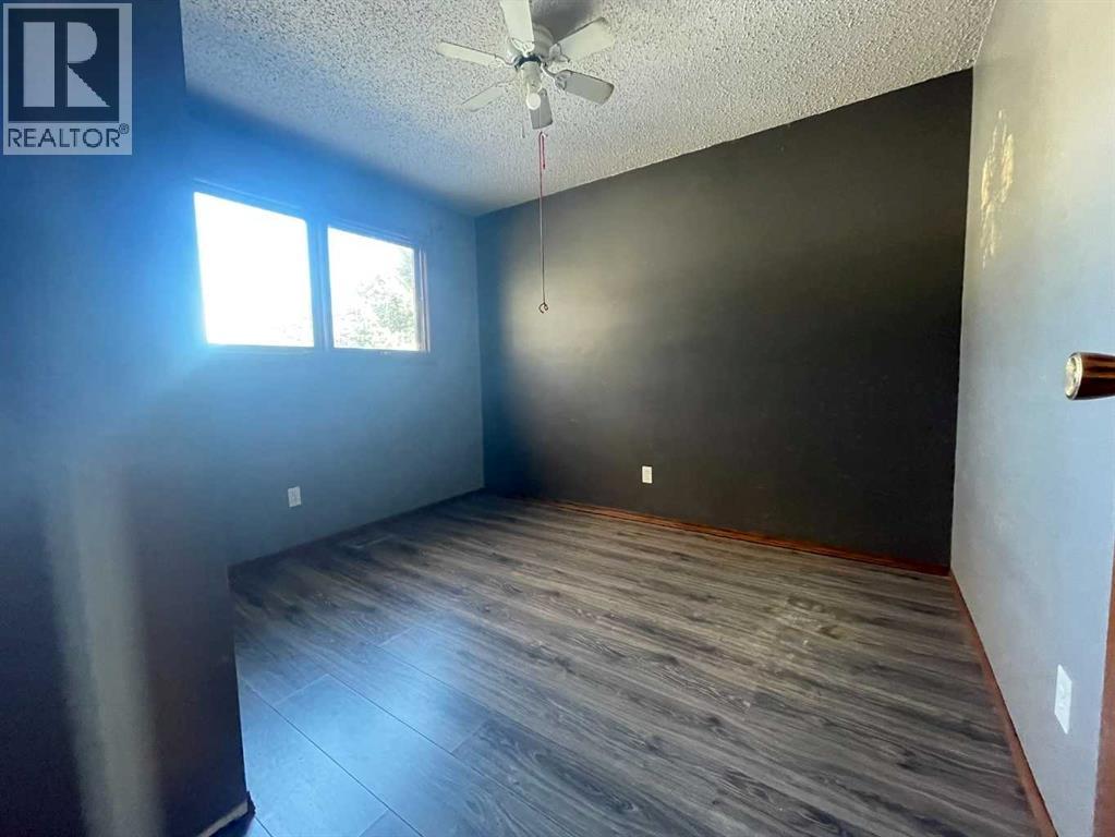 Photo 12 of 5134 56 A Avenue, Elk Point AB