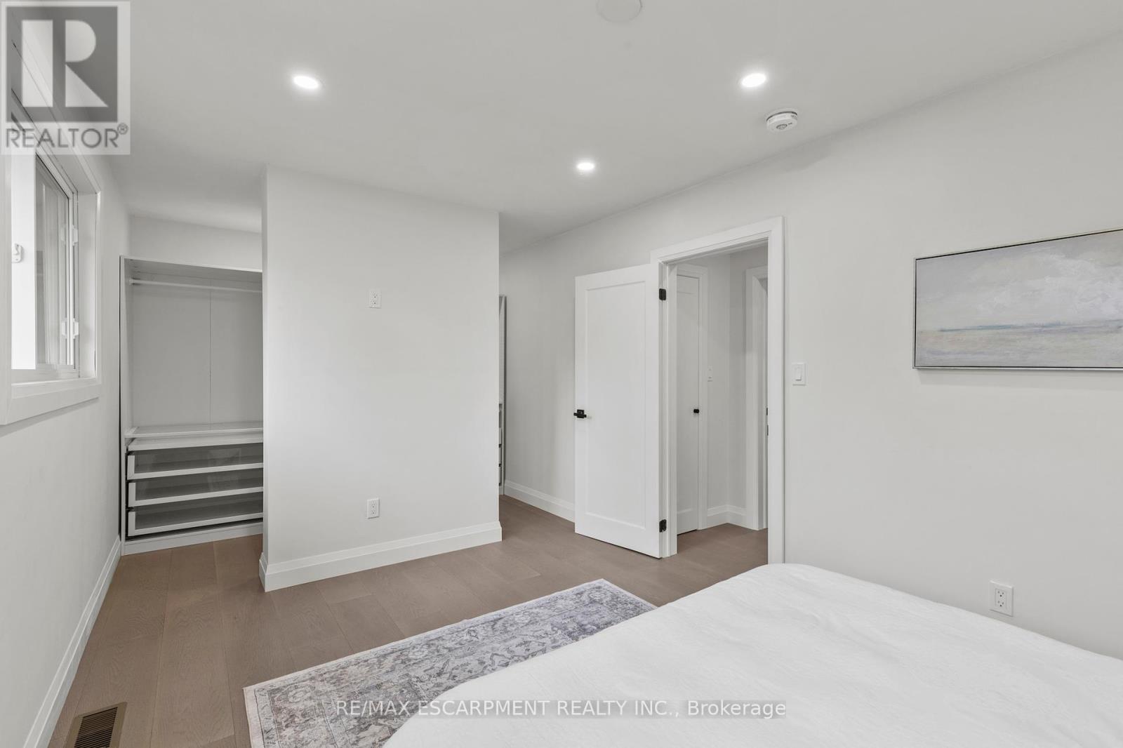 Photo 22 of 36 Spring Garden Boulevard, St Catharines ON