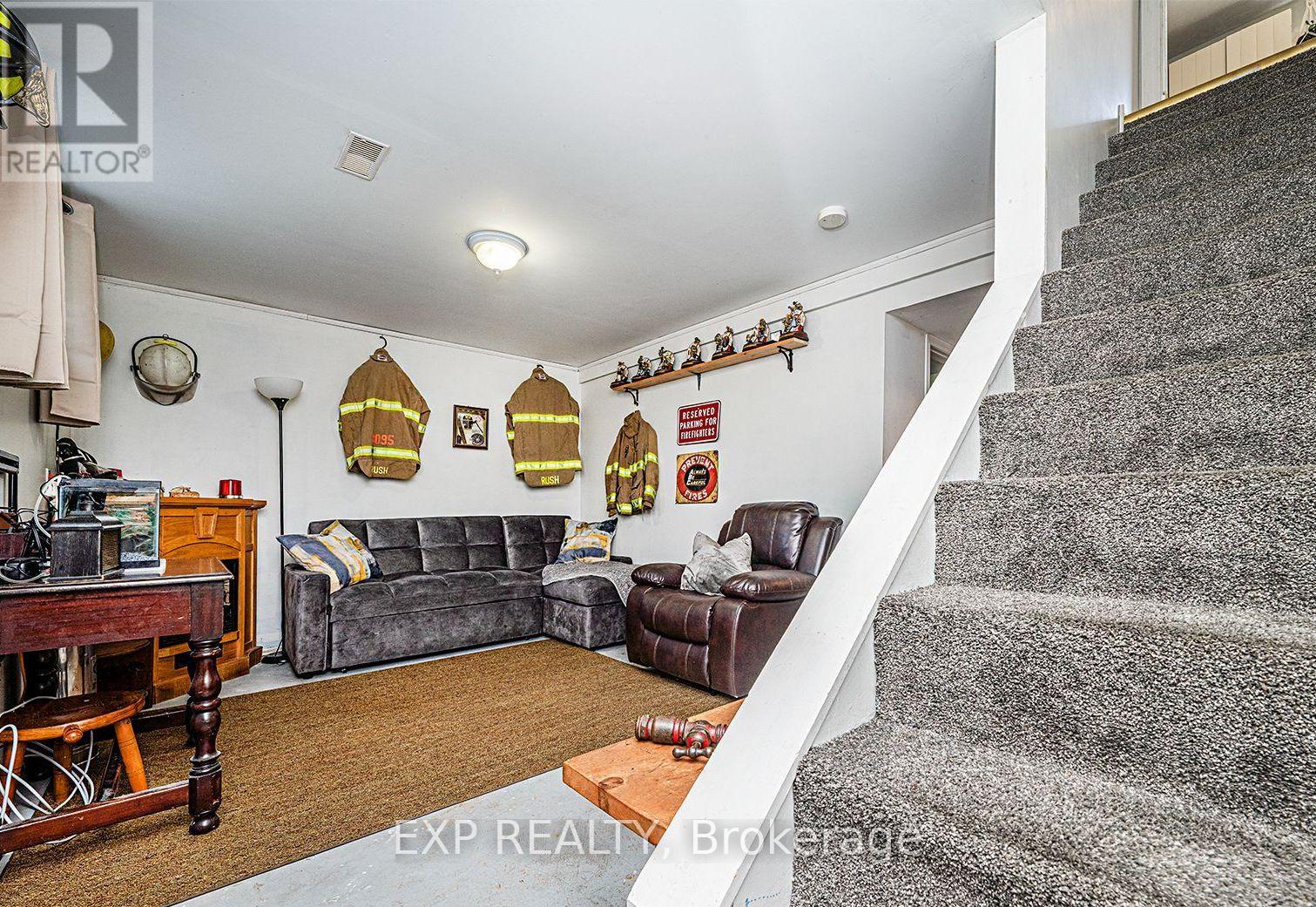 Photo 24 of 8 Pinewood Boulevard, Kawartha Lakes ON