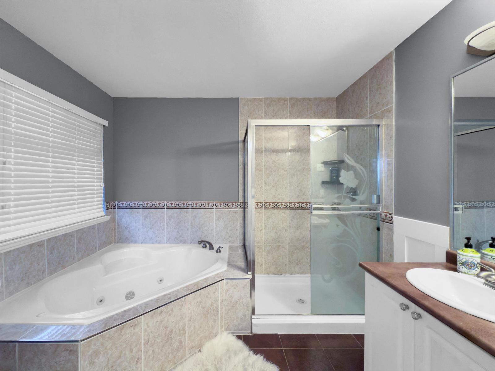 Photo 9 of 12458 74 Avenue, Surrey BC