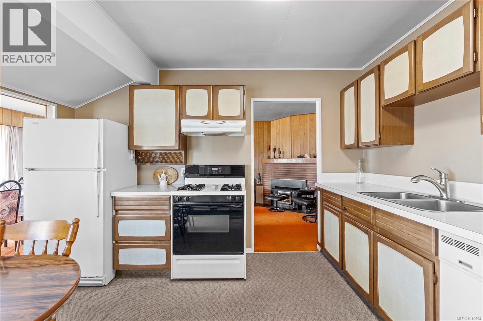 35 BOWSER RD - 34
