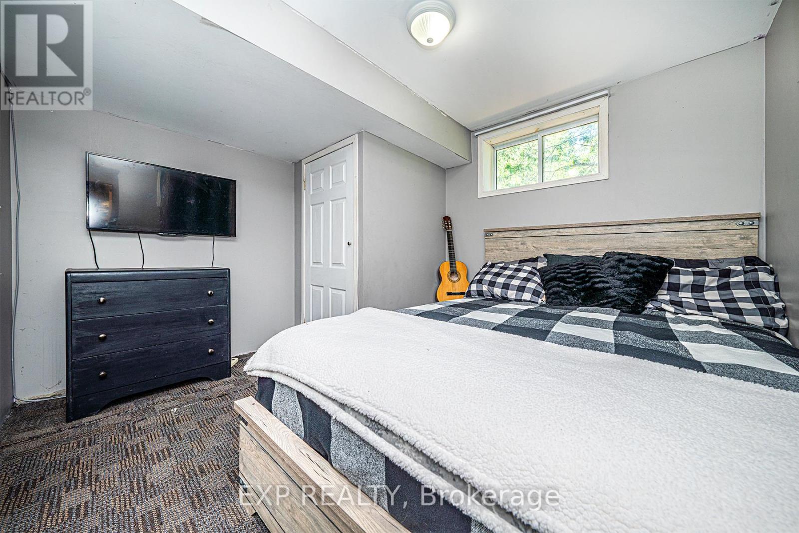 Photo 26 of 8 Pinewood Boulevard, Kawartha Lakes ON