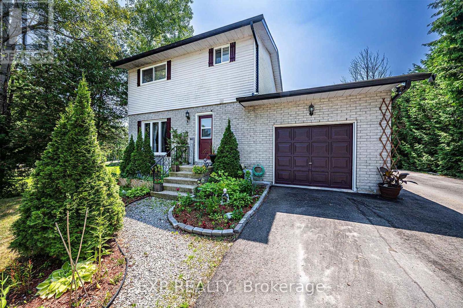 Photo 5 of 8 Pinewood Boulevard, Kawartha Lakes ON