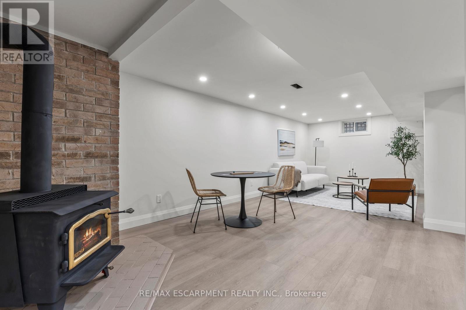 Photo 29 of 36 Spring Garden Boulevard, St Catharines ON