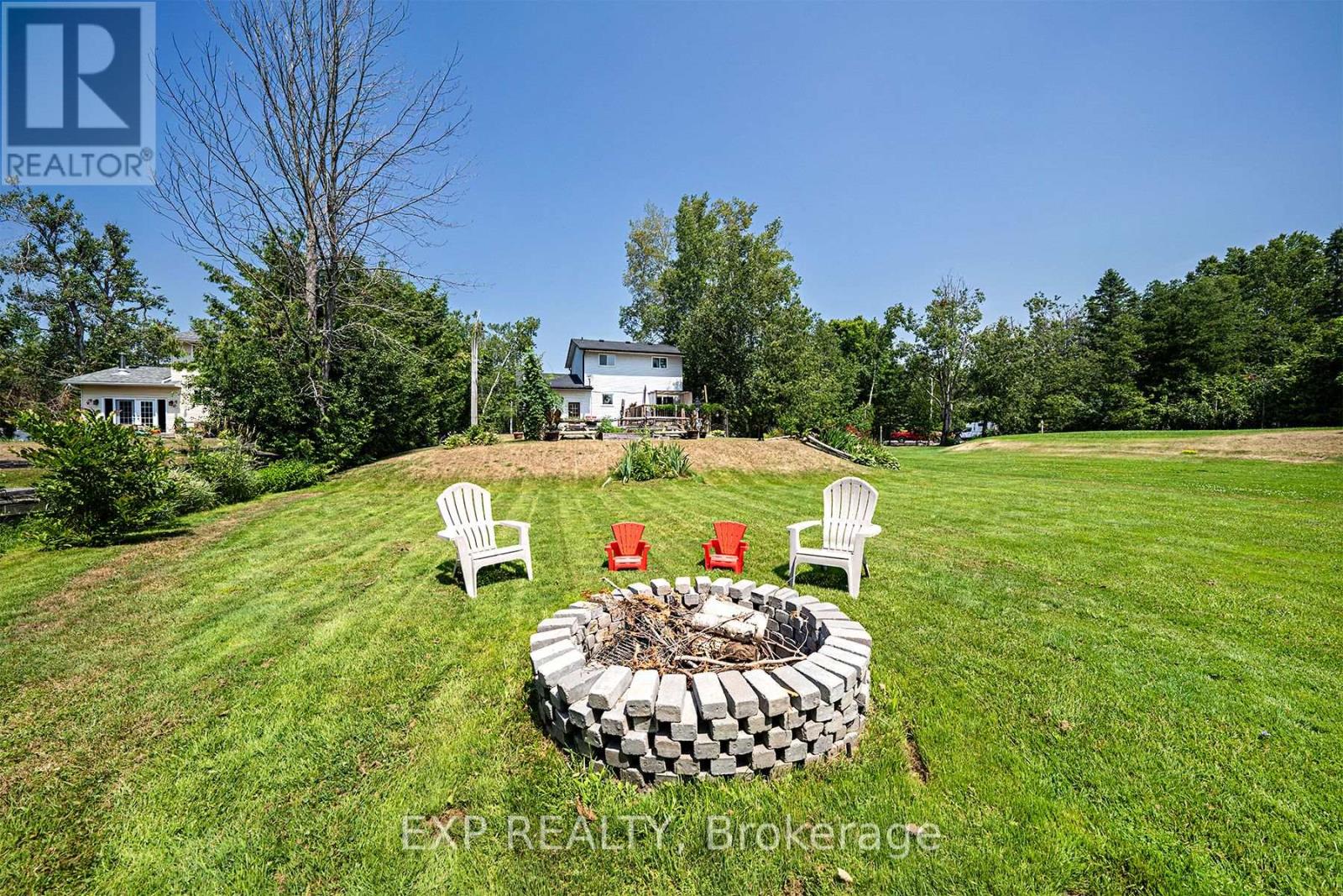Photo 33 of 8 Pinewood Boulevard, Kawartha Lakes ON