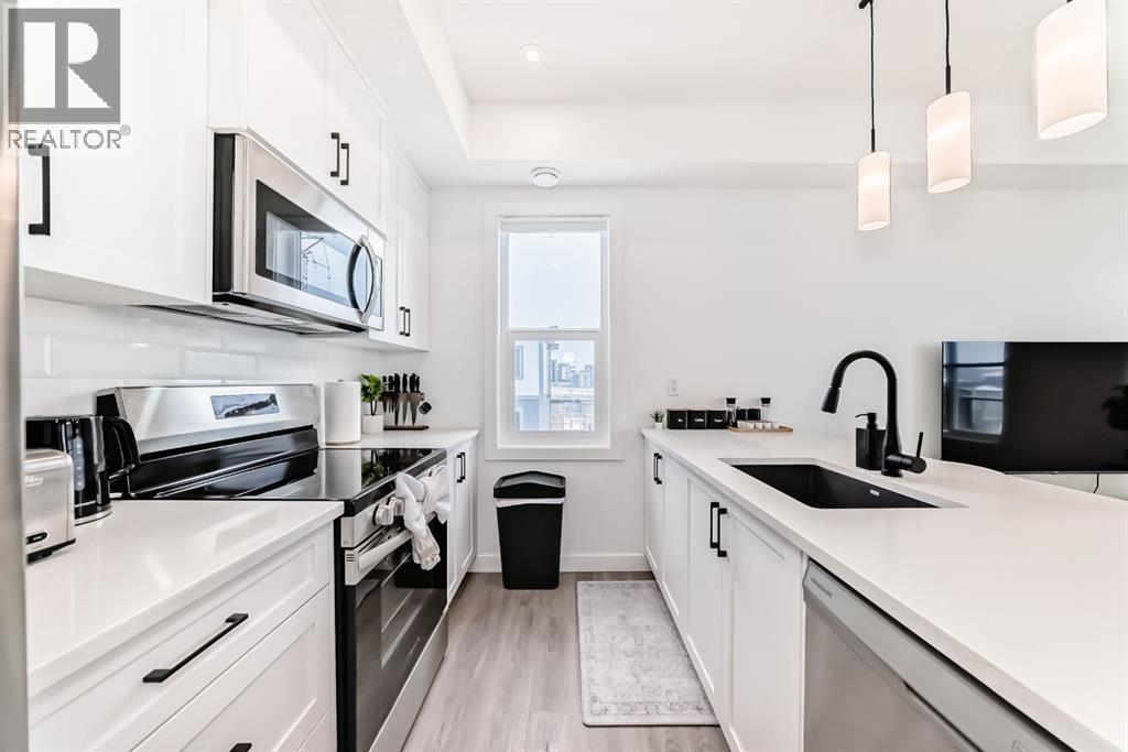 Single Family House for Sale in    Street SW Springbank Hill Calgary 