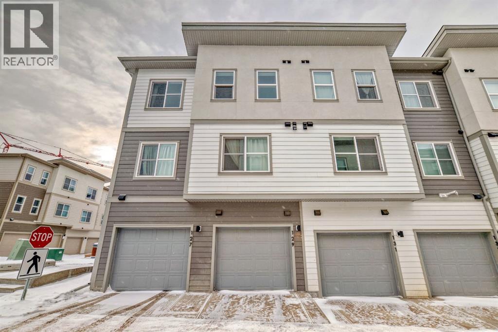Single Family House for Sale in    Street SW Springbank Hill Calgary 