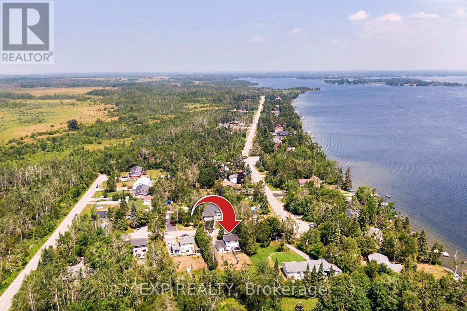 Photo 41 of 8 Pinewood Boulevard, Kawartha Lakes ON