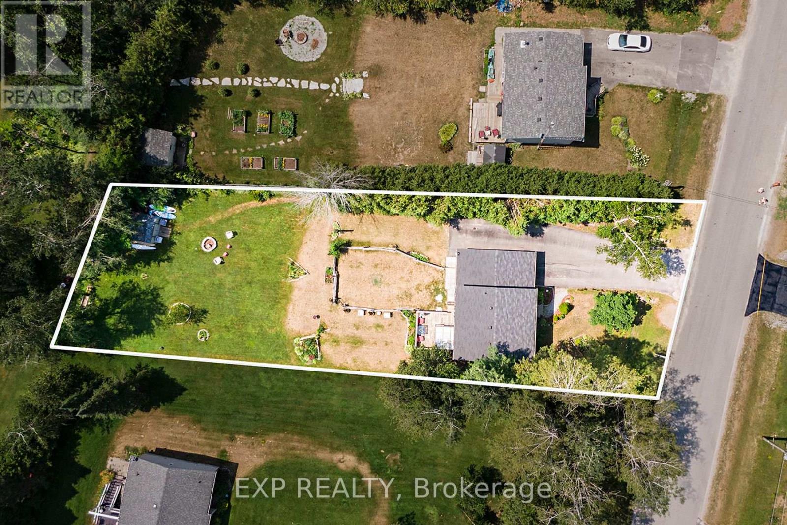 Photo 38 of 8 Pinewood Boulevard, Kawartha Lakes ON
