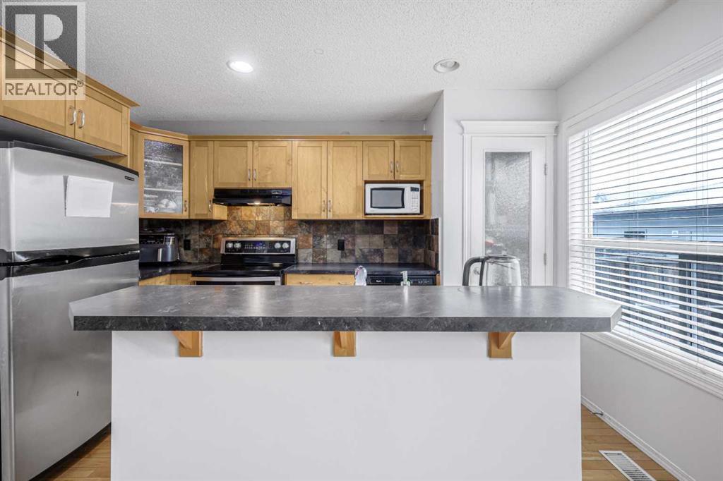 Photo 13 of 102 Evansford Grove Nw, Calgary AB