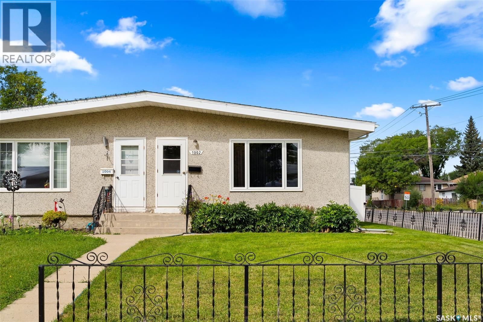 Photo 4 of 1002 Lindsay Street, Regina SK