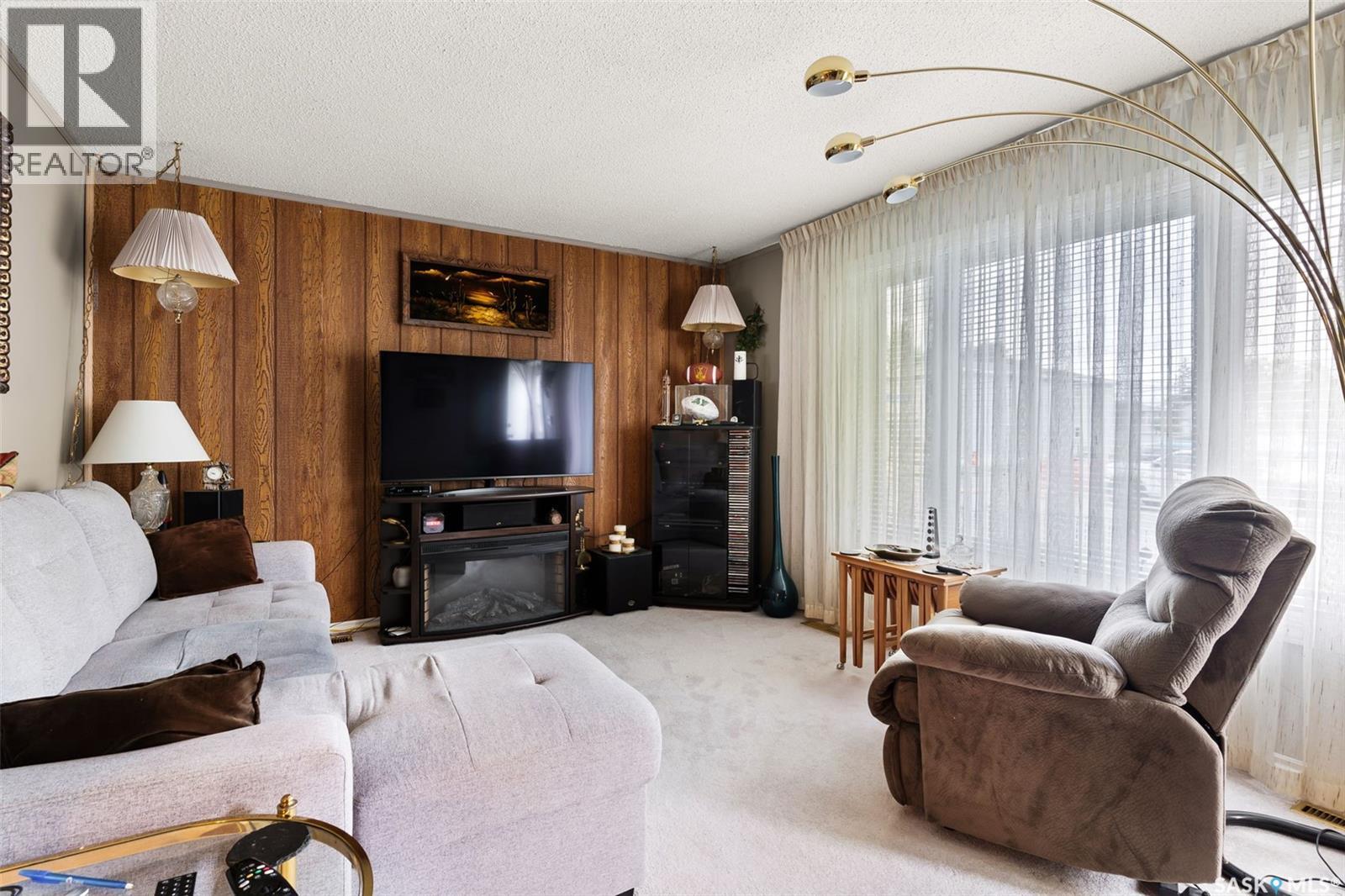 Photo 30 of 1002 Lindsay Street, Regina SK