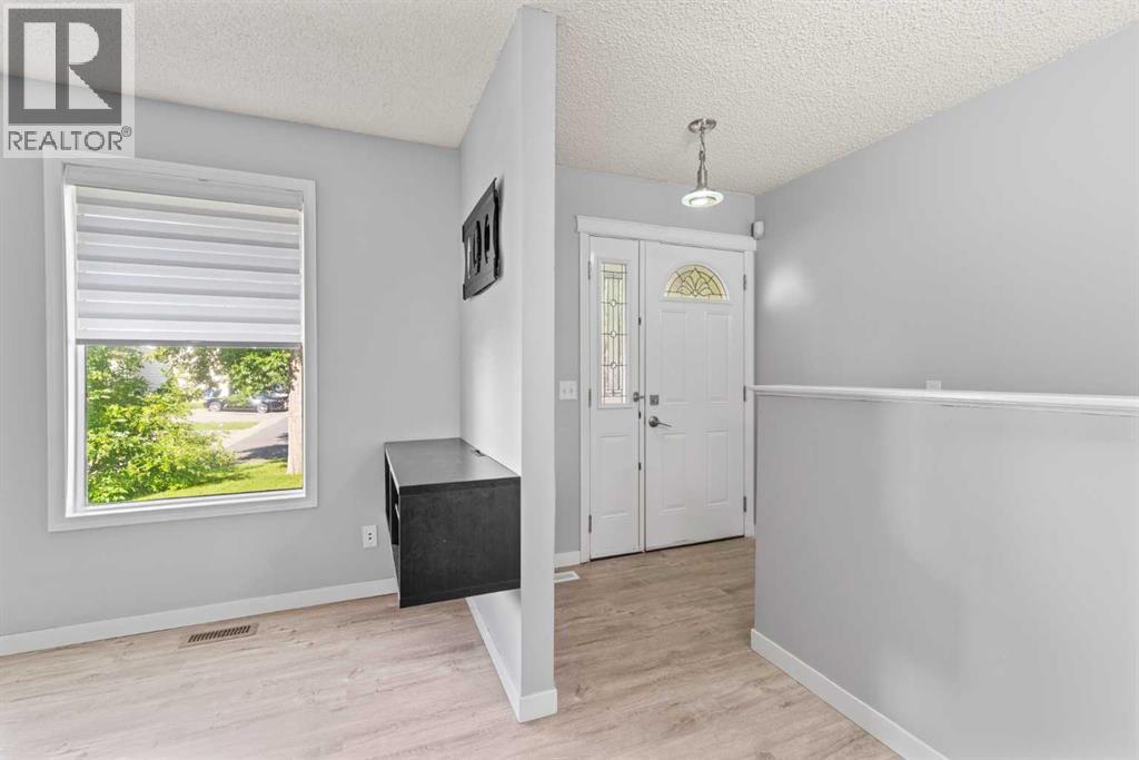 Single Family House Bungalow for Sale in  Whitehill Place NE Whitehorn Calgary 
