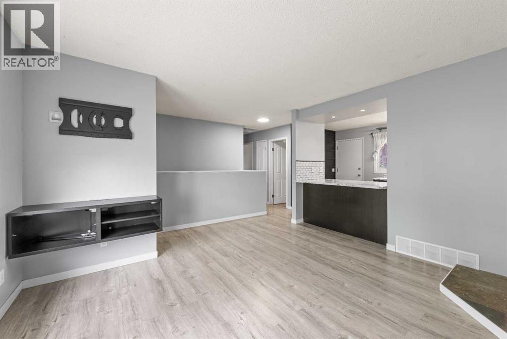Single Family House Bungalow for Sale in  Whitehill Place NE Whitehorn Calgary 
