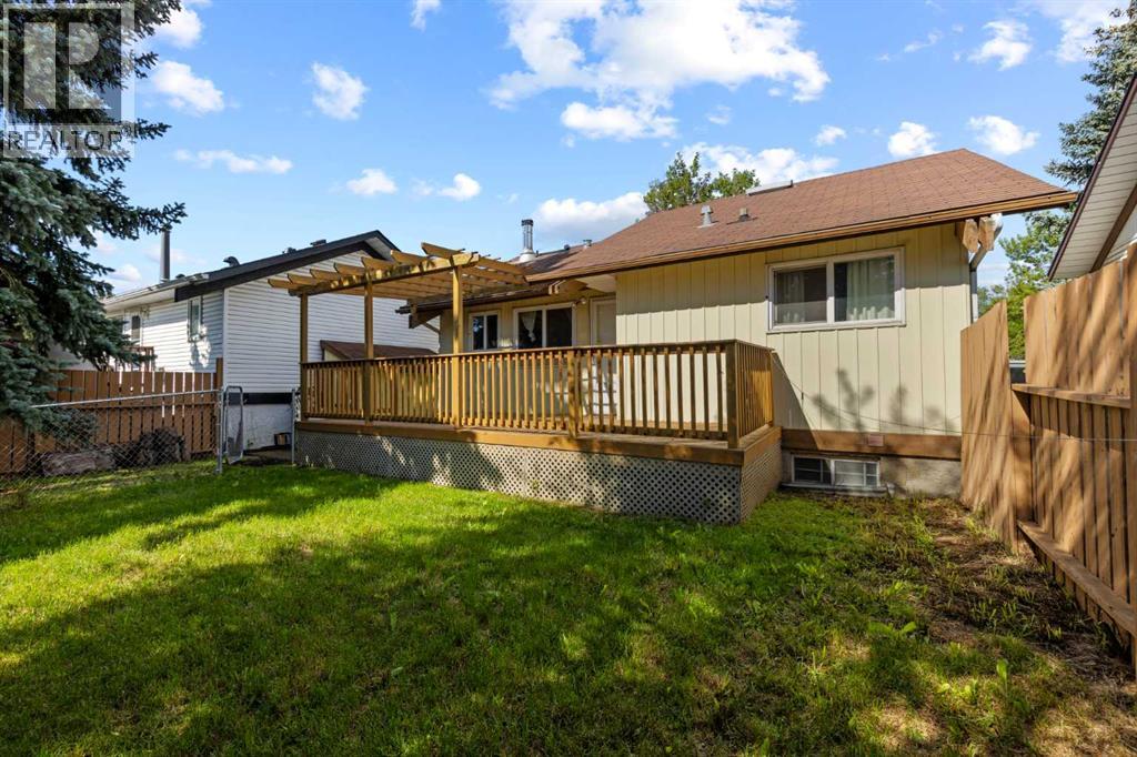 Single Family House Bungalow for Sale in  Whitehill Place NE Whitehorn Calgary 