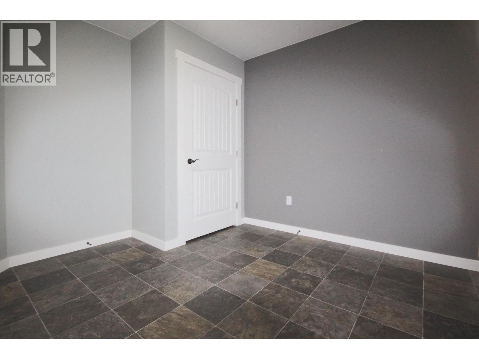 8219 18 Street, Dawson Creek