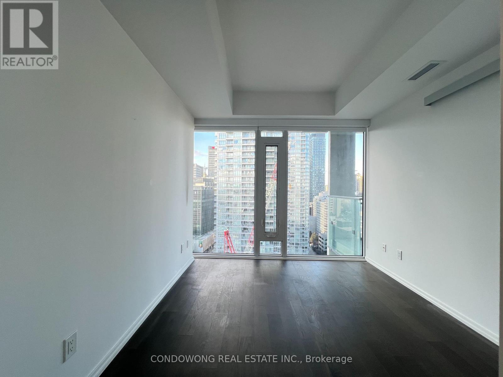 Photo 8 of 2309 5 Soudan Avenue, Toronto ON