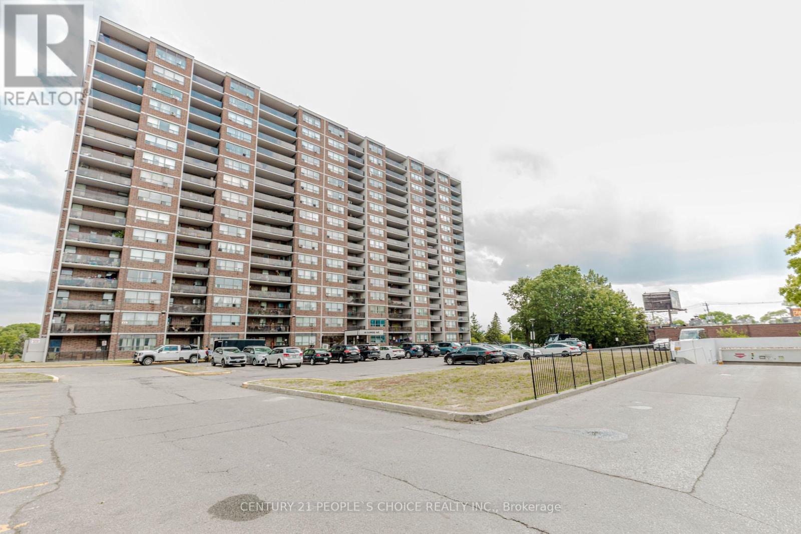 Photo 1 of 1105 45 Sunrise Avenue, Toronto ON