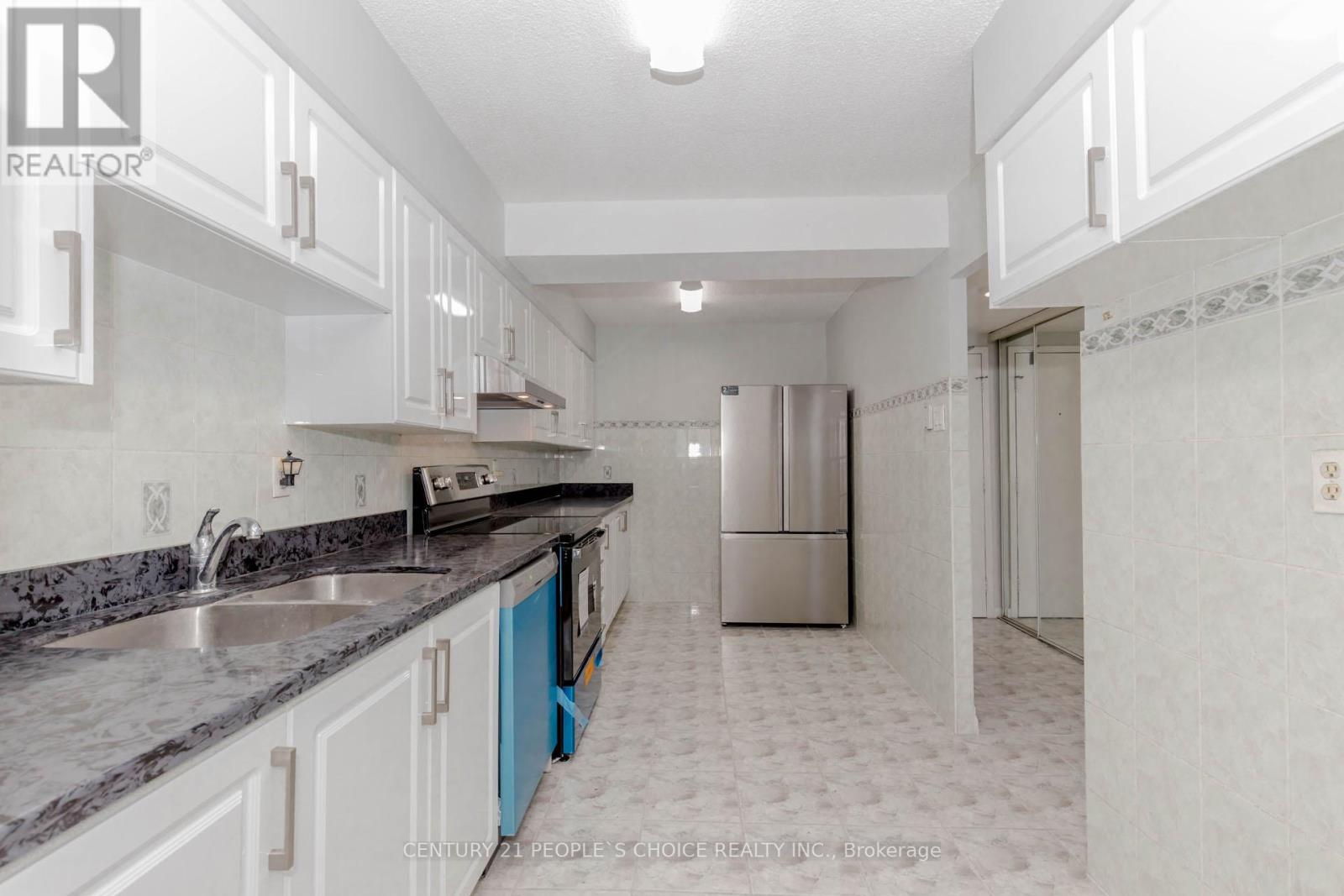 Photo 17 of 1105 45 Sunrise Avenue, Toronto ON