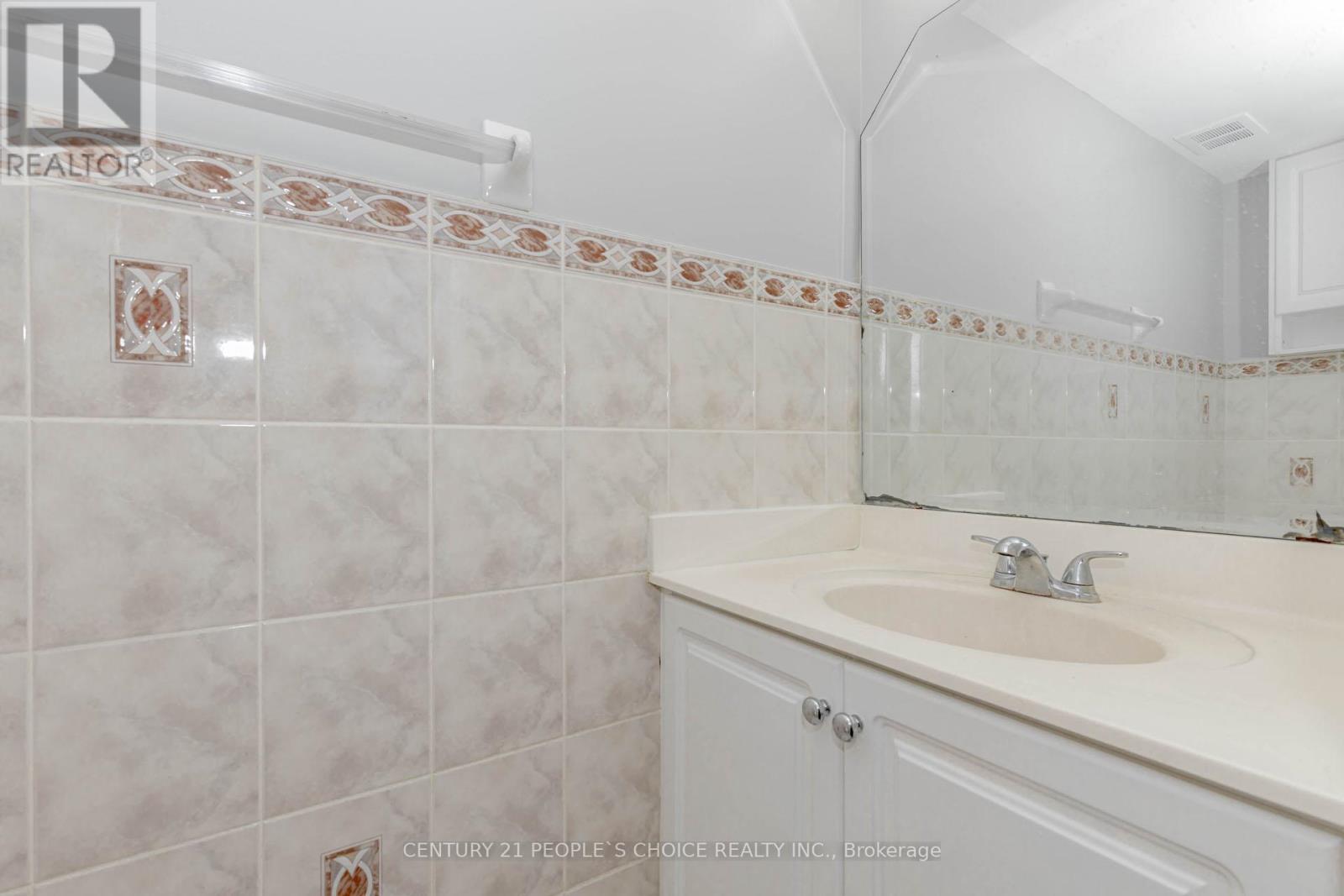 Photo 24 of 1105 45 Sunrise Avenue, Toronto ON