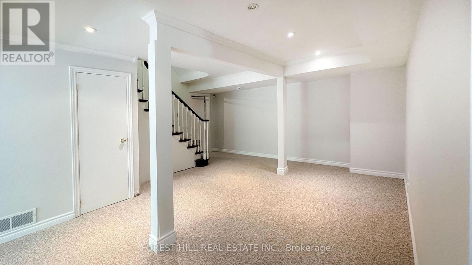 Photo 22 of 19 Chieftain Crescent, Toronto ON